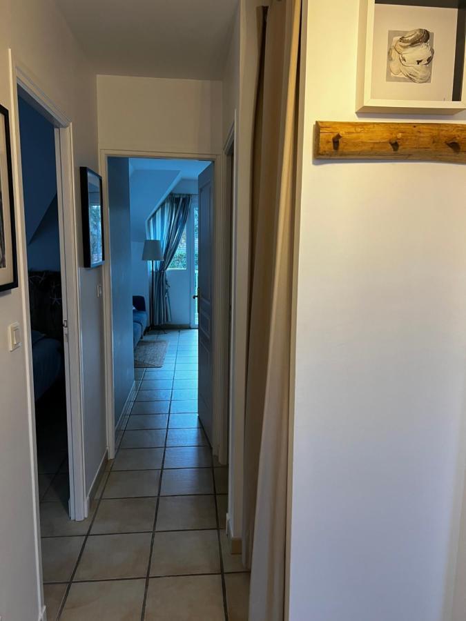 11 Les Pins Penches Apartment *
